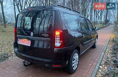 Универсал Dacia Logan MCV 2010 в Хороле