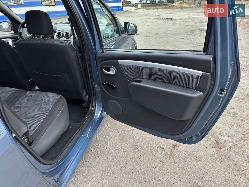 Универсал Dacia Logan MCV 2009 в Сумах