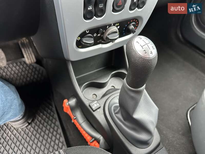 Универсал Dacia Logan MCV 2009 в Сумах