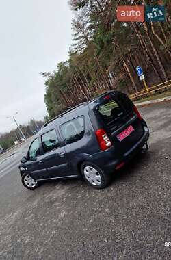 Універсал Dacia Logan MCV 2009 в Полтаві