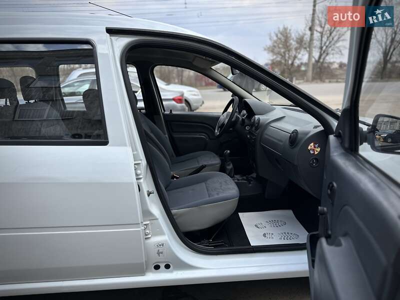 Универсал Dacia Logan MCV 2009 в Сумах