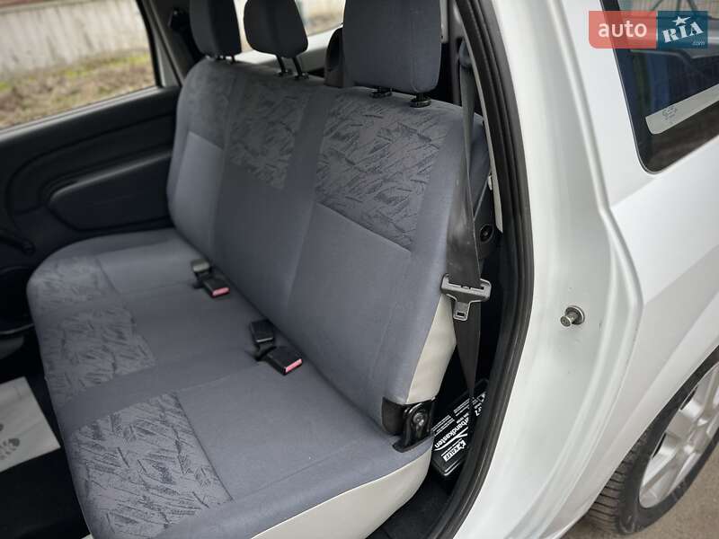 Универсал Dacia Logan MCV 2009 в Сумах