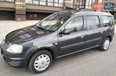 Универсал Dacia Logan MCV 2010 в 