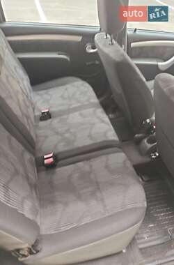 Универсал Dacia Logan MCV 2010 в 
