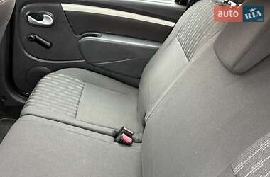 Універсал Dacia Logan MCV 2012 в 