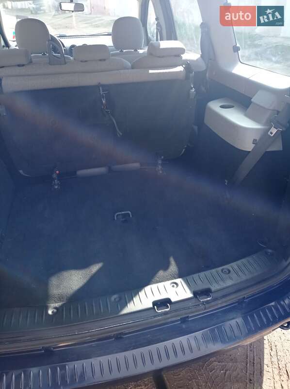 Универсал Dacia Logan MCV 2010 в Конотопе