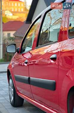 Универсал Dacia Logan MCV 2010 в 