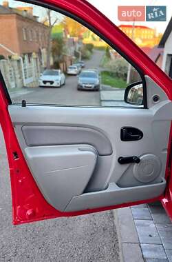 Универсал Dacia Logan MCV 2010 в 