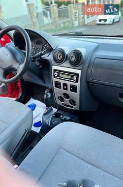 Универсал Dacia Logan MCV 2010 в 
