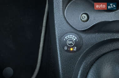 Универсал Dacia Logan MCV 2012 в 
