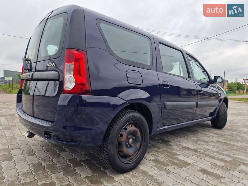 Универсал Dacia Logan MCV 2011 в Львове