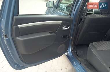 Универсал Dacia Logan MCV 2012 в 