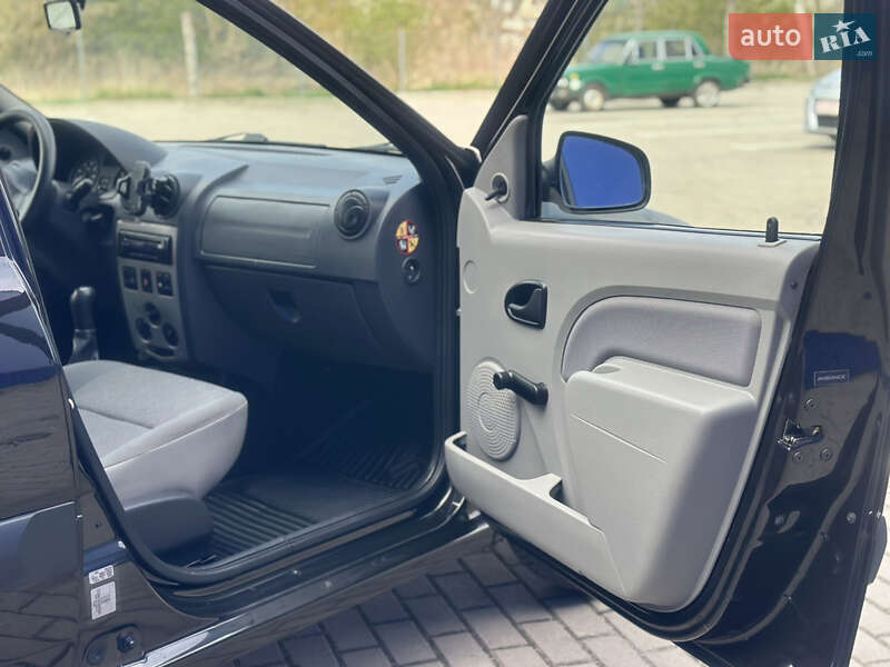 Универсал Dacia Logan MCV 2009 в Дубно