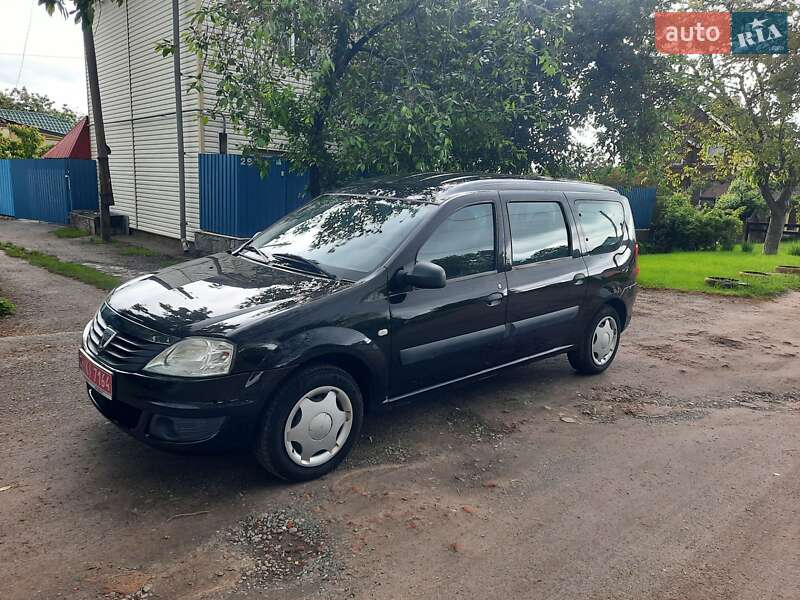 Универсал Dacia Logan MCV 2010 в Полтаве
