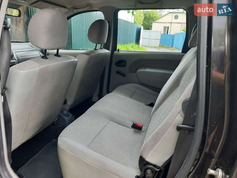 Универсал Dacia Logan MCV 2010 в Полтаве