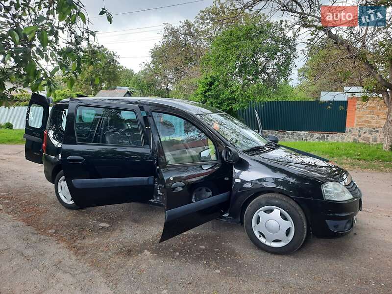 Универсал Dacia Logan MCV 2010 в Полтаве