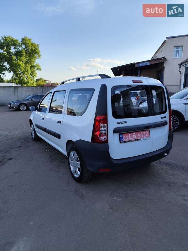 Универсал Dacia Logan MCV 2011 в Чернигове