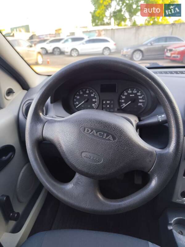 Универсал Dacia Logan MCV 2011 в Чернигове