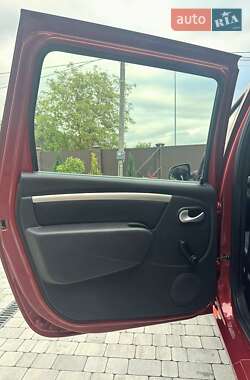Универсал Dacia Logan MCV 2012 в 