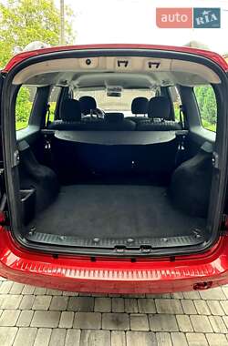 Универсал Dacia Logan MCV 2012 в 