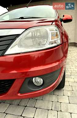 Универсал Dacia Logan MCV 2012 в 