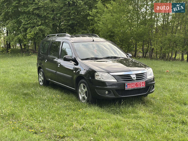 Універсал Dacia Logan MCV 2010 в Сумах