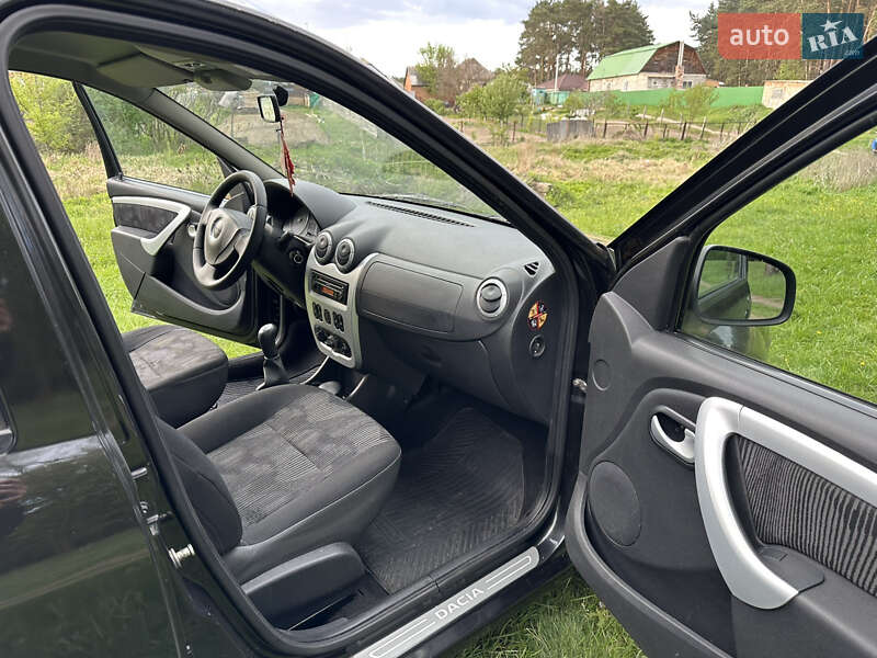 Універсал Dacia Logan MCV 2010 в Сумах