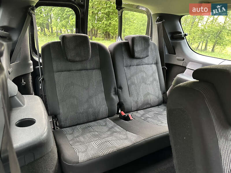 Універсал Dacia Logan MCV 2010 в Сумах