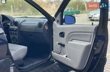 Универсал Dacia Logan MCV 2009 в 