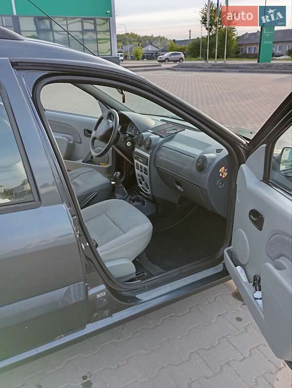 Универсал Dacia Logan MCV 2007 в Нововолынске фото 6 Универсал Dacia Logan MCV 2007 в Нововолынске