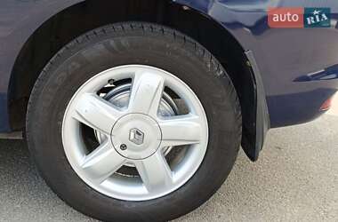 Универсал Dacia Logan MCV 2009 в 