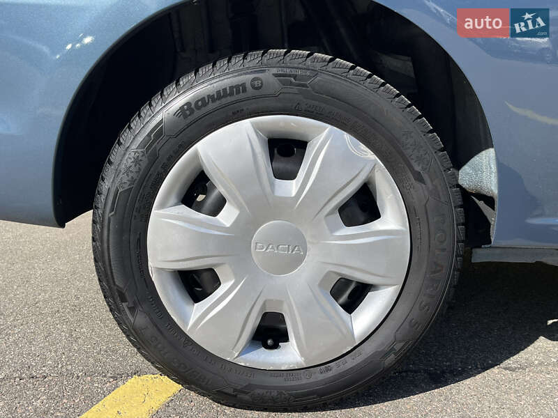 Универсал Dacia Logan MCV 2009 в Киеве