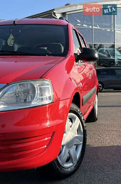 Универсал Dacia Logan MCV 2009 в 