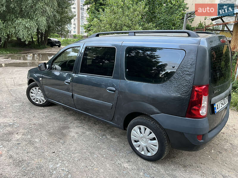 Универсал Dacia Logan MCV 2008 в Киеве