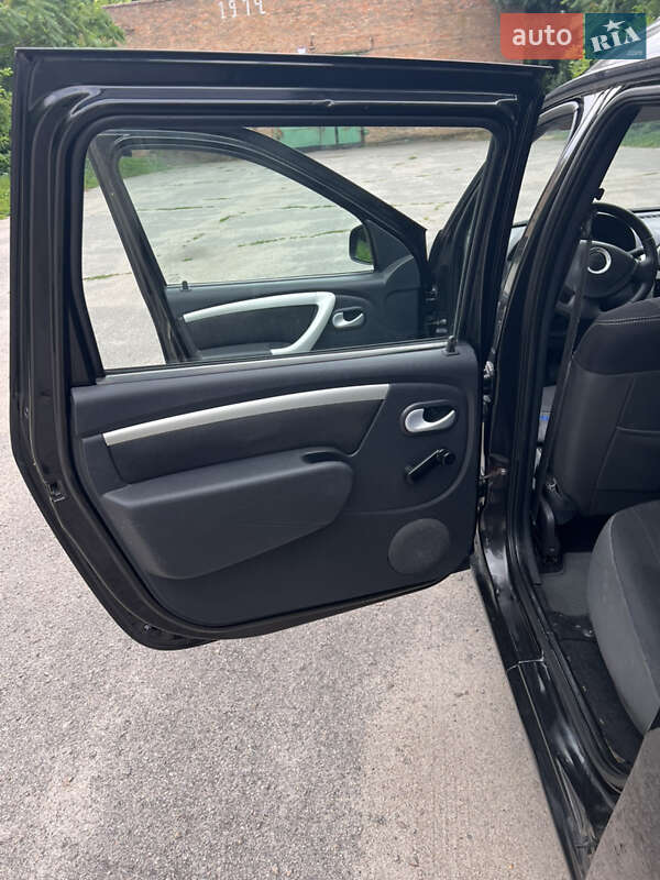 Універсал Dacia Logan MCV 2011 в Марганці