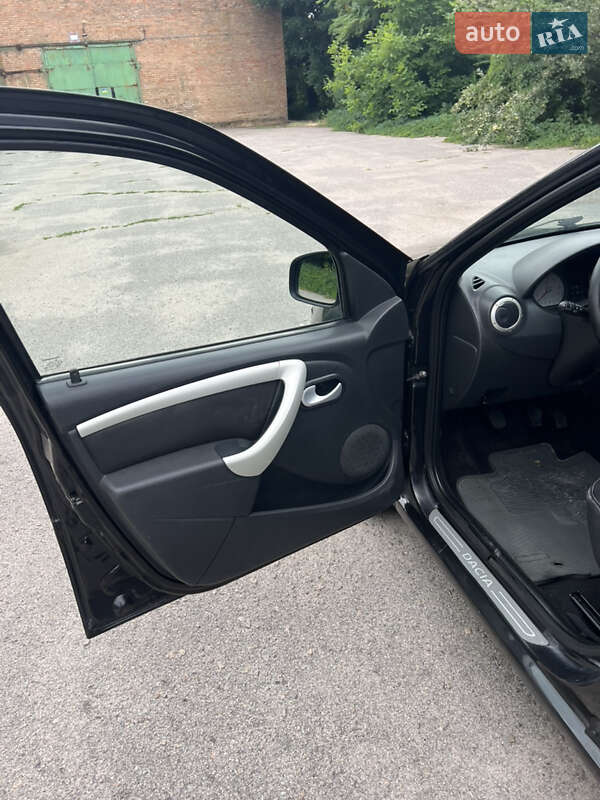 Універсал Dacia Logan MCV 2011 в Марганці