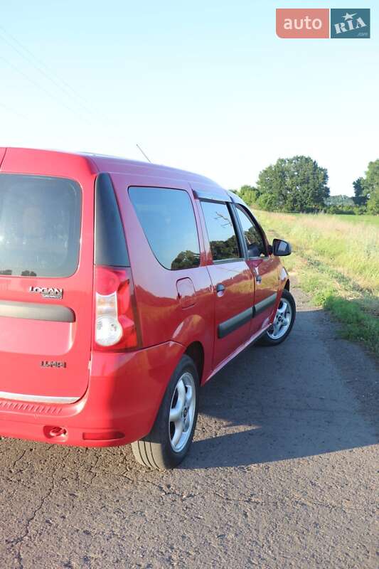 Универсал Dacia Logan MCV 2009 в Сенче