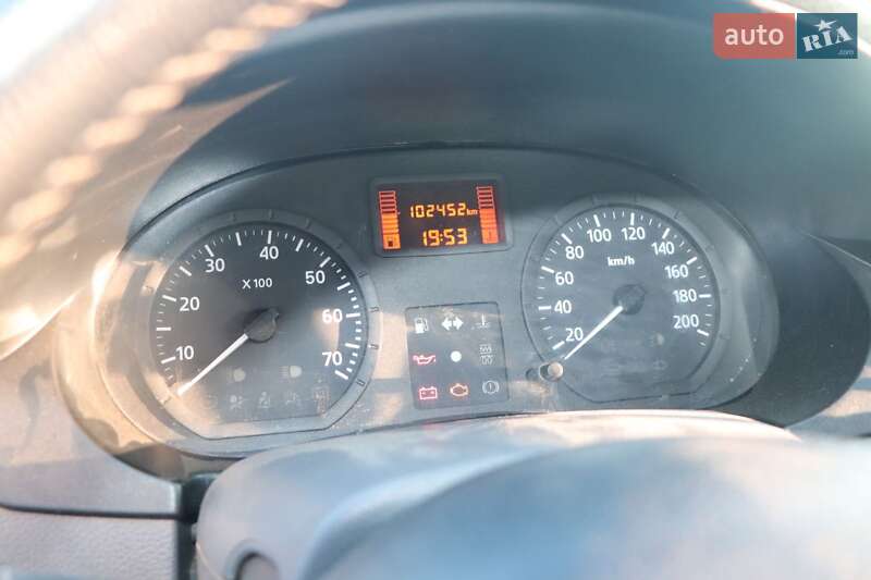 Универсал Dacia Logan MCV 2009 в Сенче