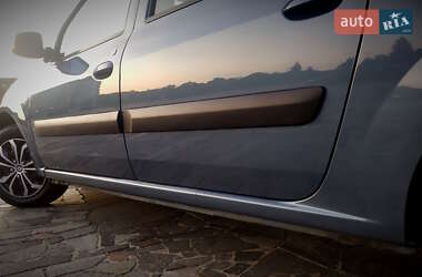 Универсал Dacia Logan MCV 2011 в 