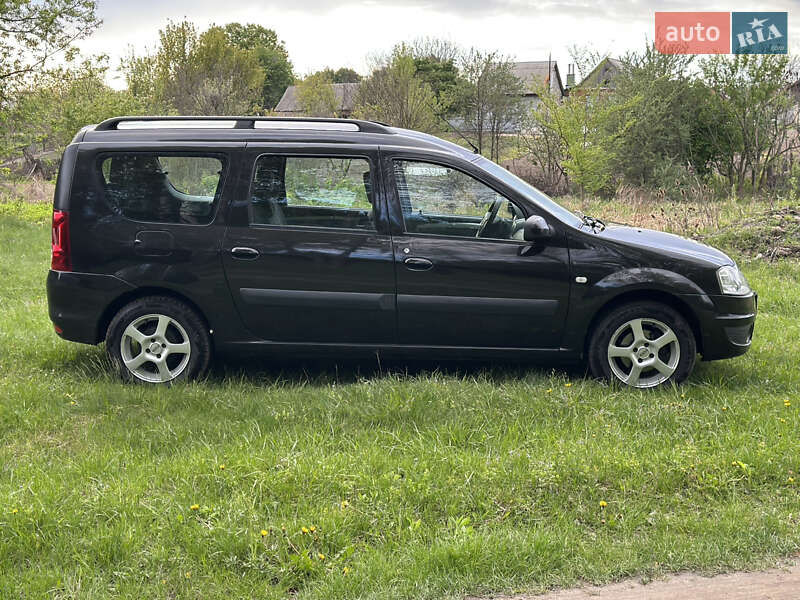 Универсал Dacia Logan MCV 2010 в Сумах