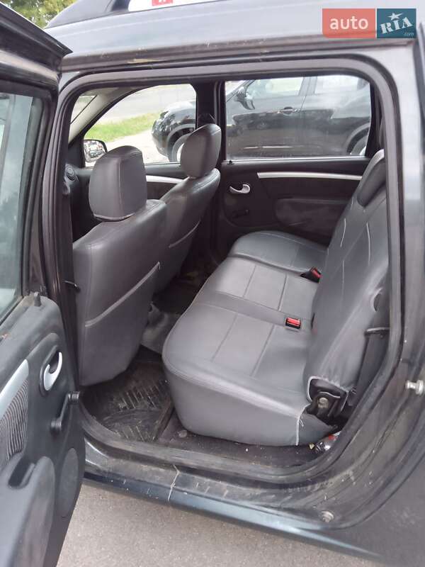 Универсал Dacia Logan MCV 2010 в Николаеве