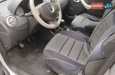 Универсал Dacia Logan MCV 2009 в 