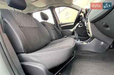Универсал Dacia Logan MCV 2012 в 