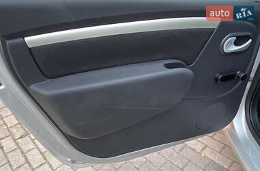 Универсал Dacia Logan MCV 2012 в 
