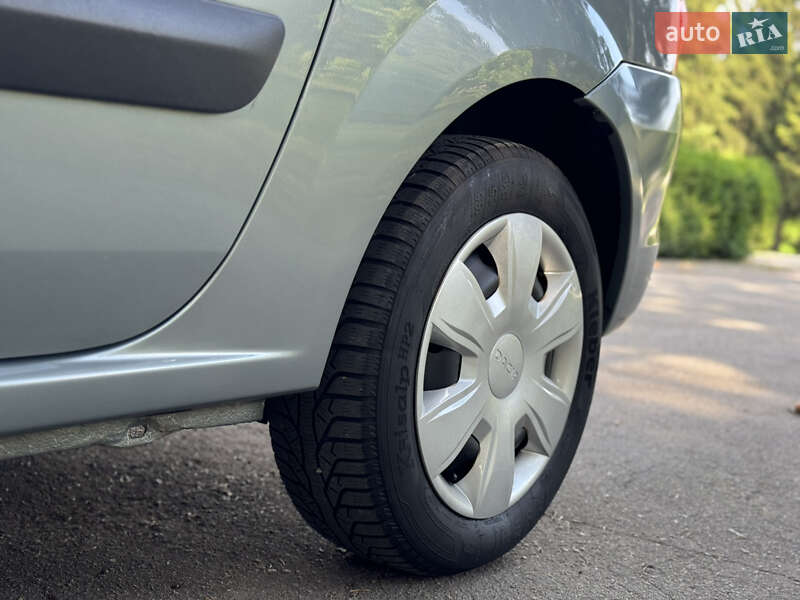 Универсал Dacia Logan MCV 2010 в Умани