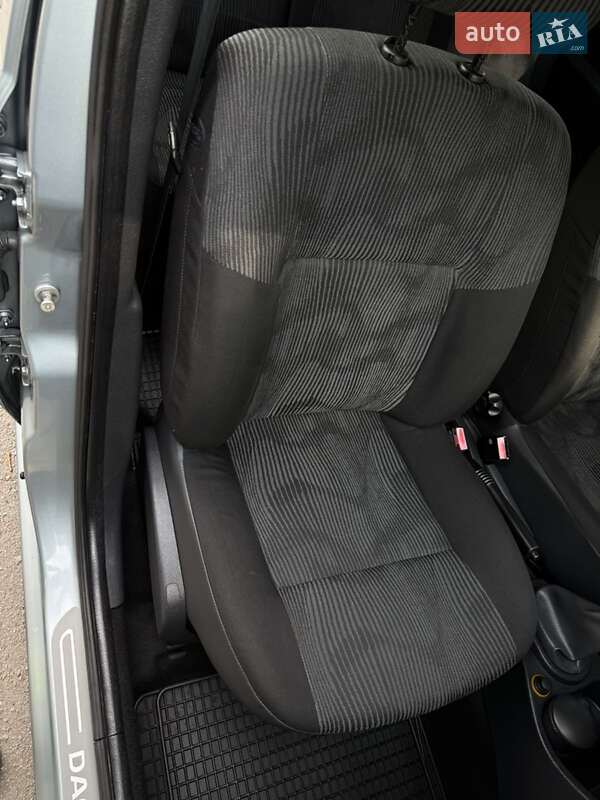 Универсал Dacia Logan MCV 2010 в Умани