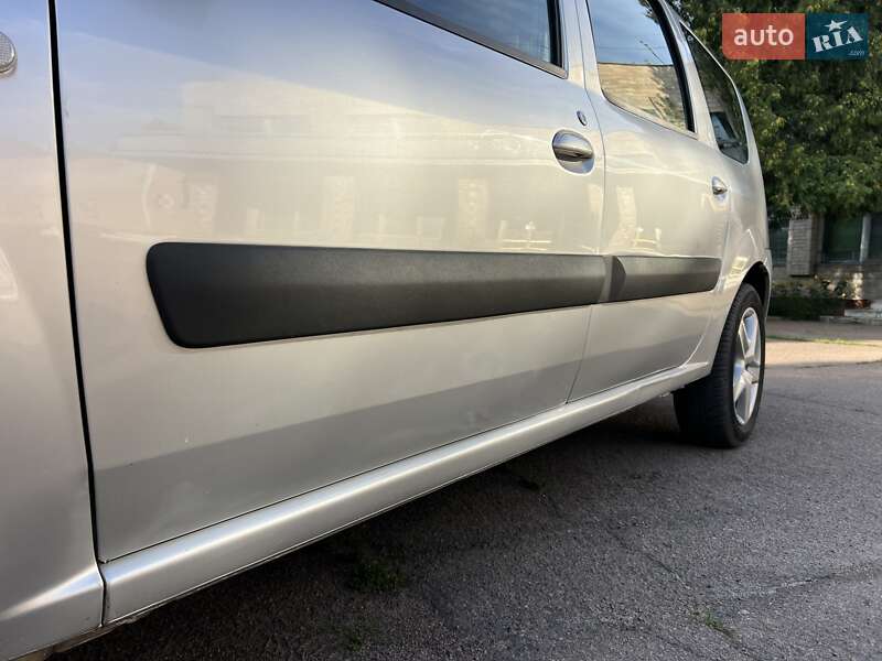 Універсал Dacia Logan MCV 2010 в Ніжині