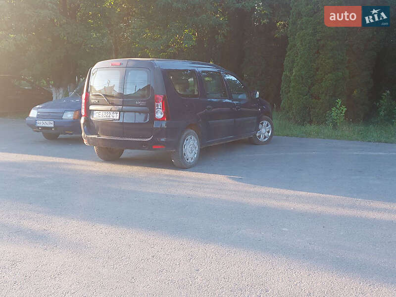Универсал Dacia Logan MCV 2010 в Черновцах