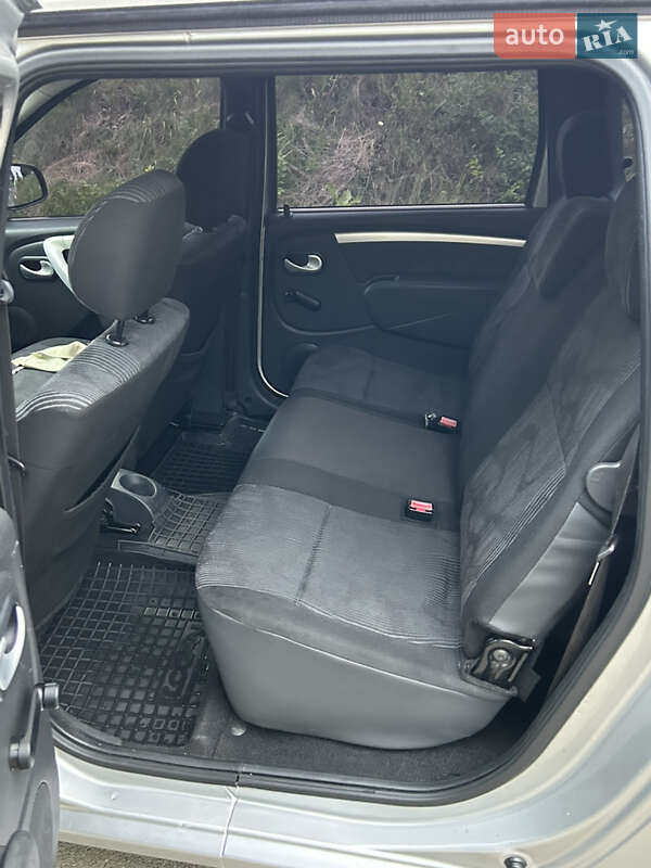 Универсал Dacia Logan MCV 2009 в Умани фото 15 Универсал Dacia Logan MCV 2009 в Умани