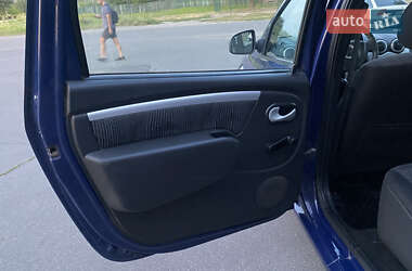 Универсал Dacia Logan MCV 2009 в 